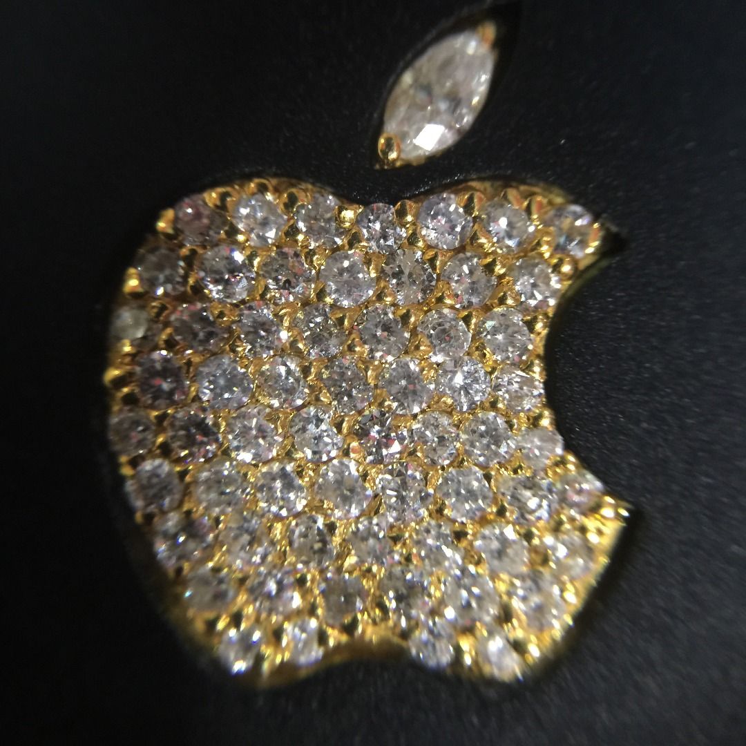 Diamond Apple